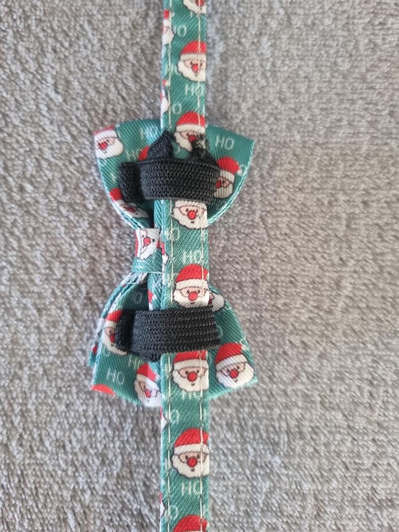 Collier avec un Nœud Papillon de Noël pour Chat – Vert Motif Père Noël - Miniature 7