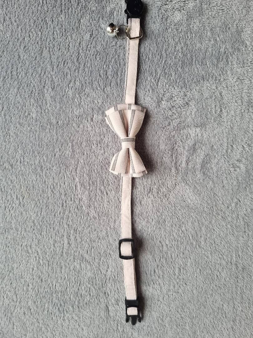 Collier avec nœud papillon pour Chat rayé rose clair - Miniature 5