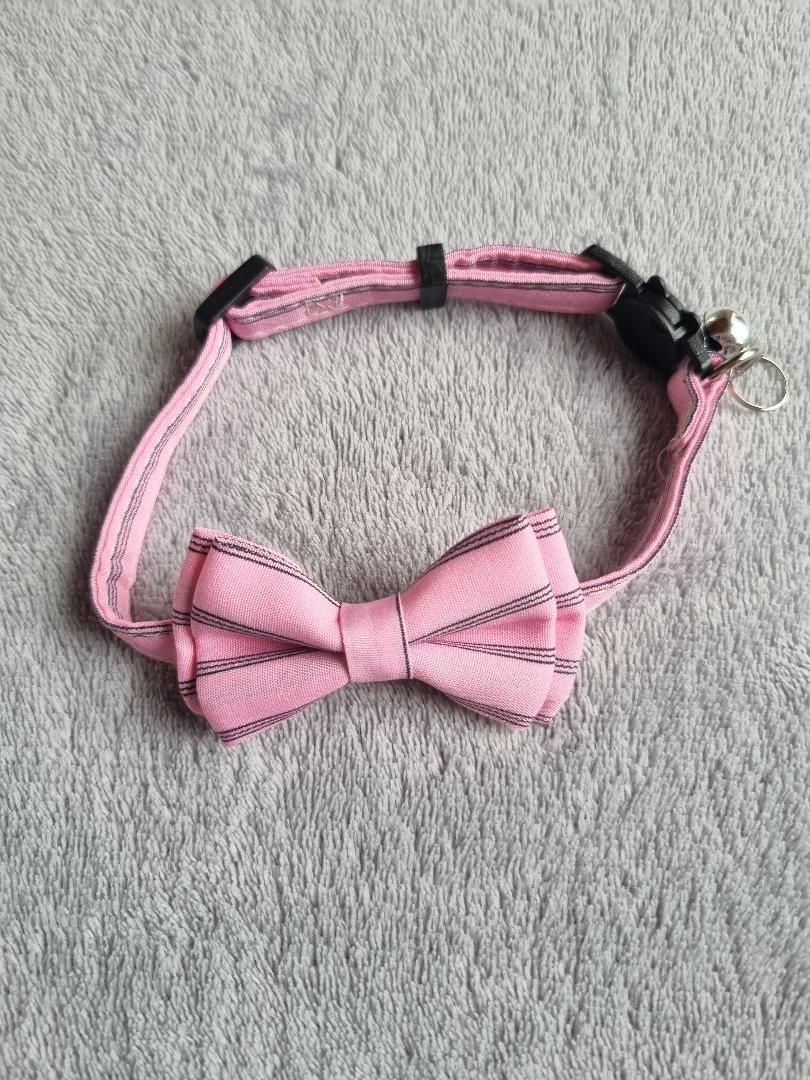 Collier avec nœud papillon pour Chat rayé Rose - Miniature 3